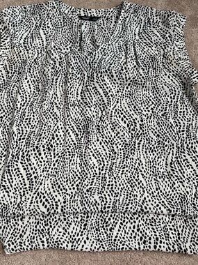 Simply Vera Vera Wang Black and White Dalmatian Print Blouse